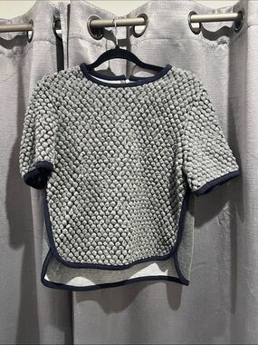 Gracia Gray Textured Short Sleeve Pullover with Navy Trim
